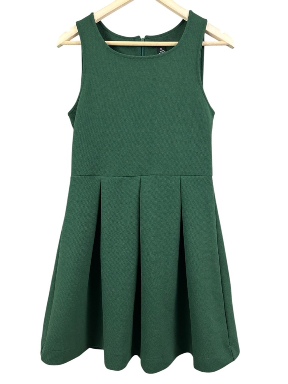 Sfera Made in Spain Sleeveless Pleated Dress Green Size Medium